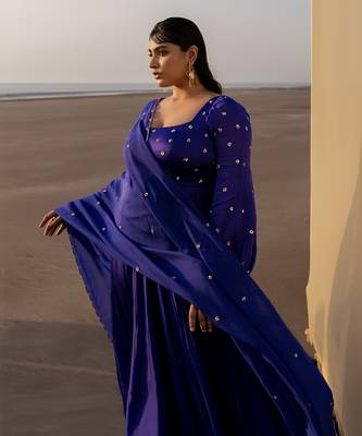 Royal Blue 4 Parts Sleeve Flower Butti Anarkali With Scallop Flower Butti Dupatta 4