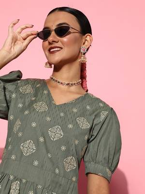 Olive printed dobby maxi-dresses 4
