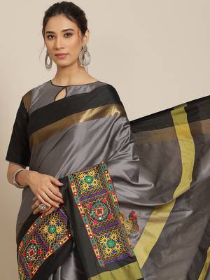 Grey embroidered cotton silk saree with blouse 3