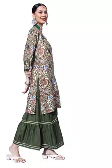White floral print blended cotton salwar