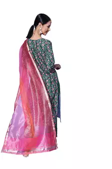 Green floral print blended cotton kurta set