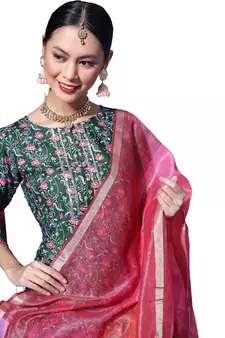 Green floral print blended cotton kurta set