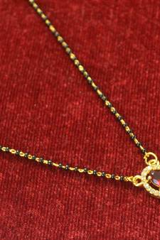 Maroon diamond mangalsutra