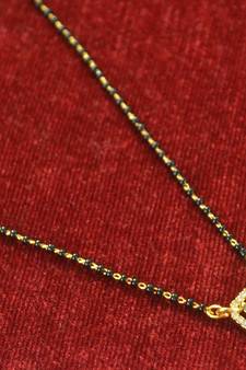 Green diamond mangalsutra