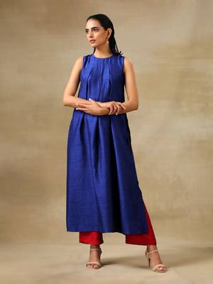 Blue Textured Silk Sleeveless Kurta Pant Set 1
