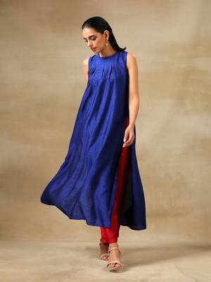 Blue Textured Silk Sleeveless Kurta Pant Set 3