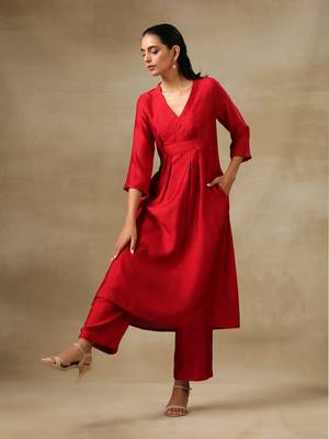 Maroon Textured Silk Overlap Pleat Kurta Pant Set 2