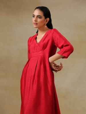 Maroon Textured Silk Overlap Pleat Kurta Pant Set 4