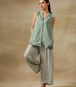 Light Green Bandhani Printed Silk Sleevesless Jacket Pant Set