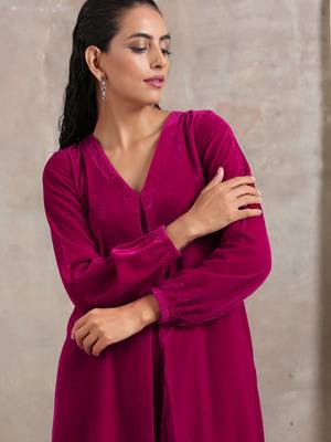 Pink Velvet Pleated Kurta 4