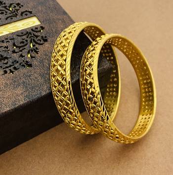 Gold bangles-and-bracelets 2