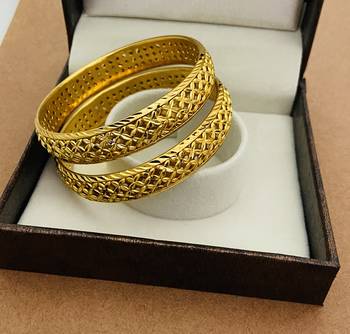 Gold bangles-and-bracelets 3