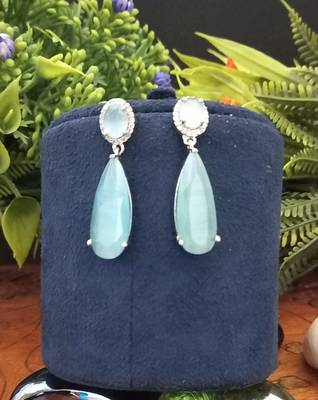 Green earrings 2
