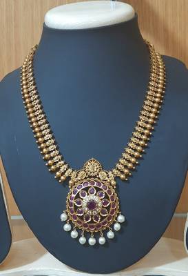 Red agate necklaces 2