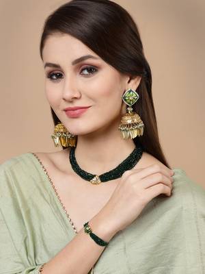 Green kundan, pearls, natural stones, faux emerald earrings 1