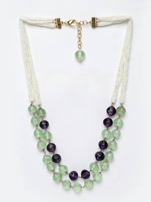 Purple pearls, natural stones, faux emerald necklaces 3