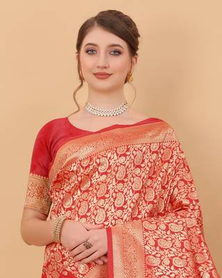Red Woven Silk Blend Saree With Blouse 2