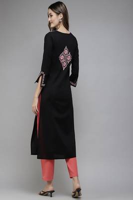 Hand Embroidered Black & Pink Cotton Lucknowi Chikan Women Kurta 2