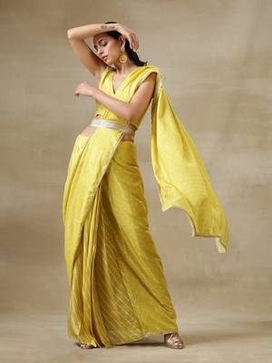 Lime Green Bandhani Printed Silk Sleeveless Blouse 5