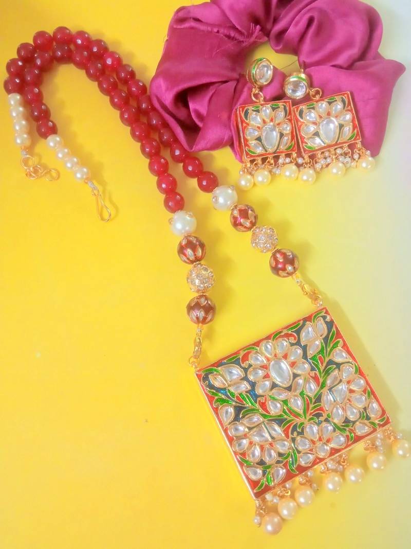 Maroon agate necklace-sets