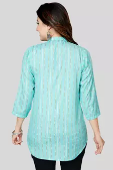 Green woven rayon short-kurtis