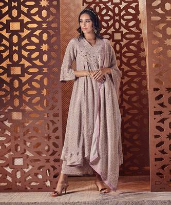 FAWN Crepe kurta with pant and dupatta 1