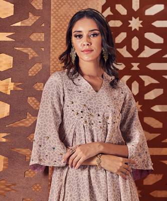 FAWN Crepe kurta with pant and dupatta 3