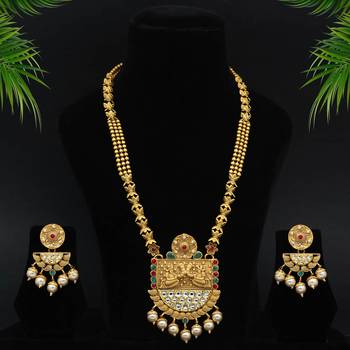 Maroon necklace-sets 1