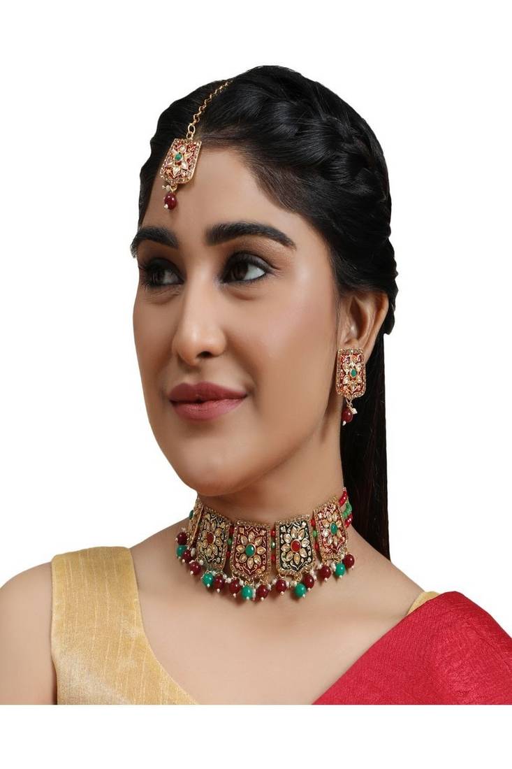 Traditional Gold Plated Kundan and Stone studded Statement Choker with Earrings and Maangtikka