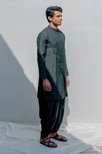 Vagabong Bottle Green Men Kurta Set