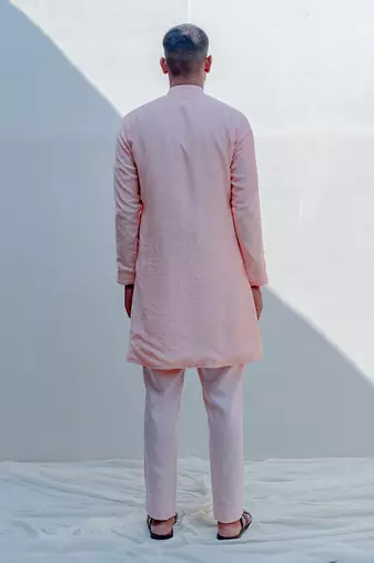 Sinti Peach Men Kurta