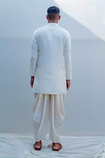 Waayfarer Off White Men Kurta