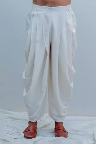 Waayfarer Off White Men Kurta