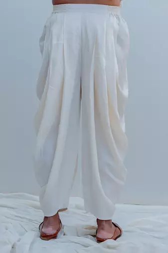 Waayfarer Off White Men Kurta