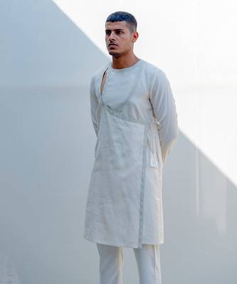 Mirjai Off White Men Kurta  4