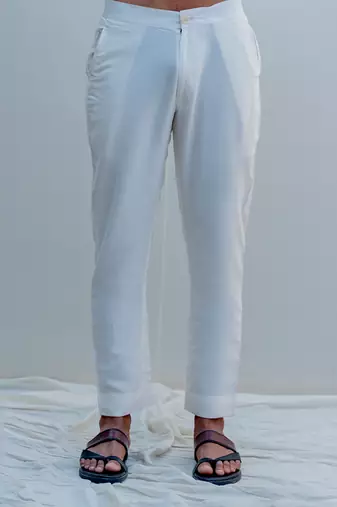 Mirjai Off White Men Kurta 