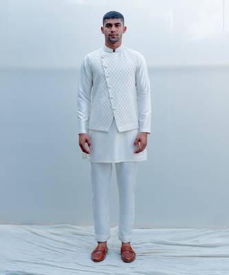 Romani Milky White Men Kurta 1