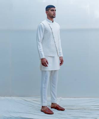 Romani Milky White Men Kurta 3