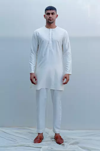 Romani Milky White Men Kurta