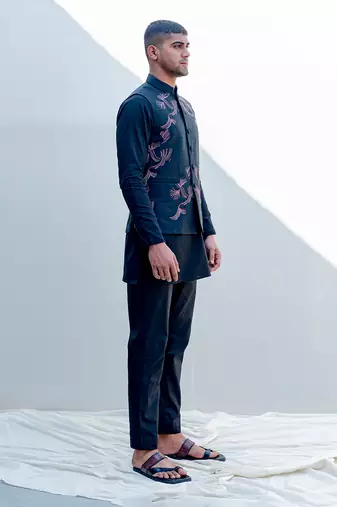 Zingaro Black Men Kurta