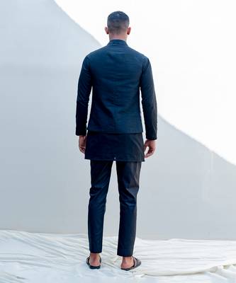 Zingaro Black Men Kurta 4