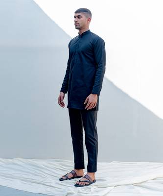 Zingaro Black Men Kurta 5