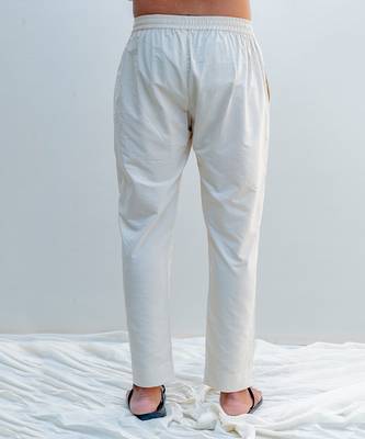 Zinagro Off White Men Kurtas 7
