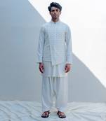 Masaai Off White Men Kurta