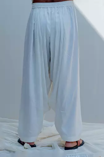 Masaai Off White Men Kurta