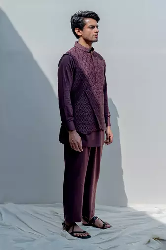 Compendium Men Kurta Set
