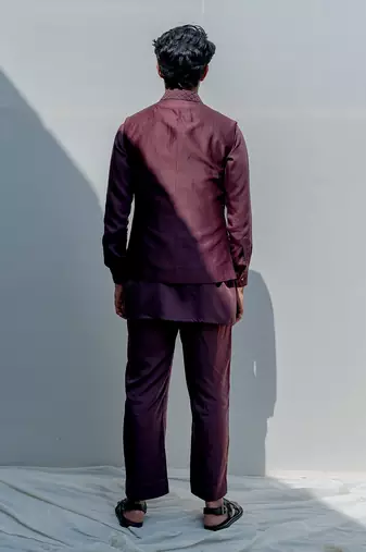 Compendium Men Kurta Set
