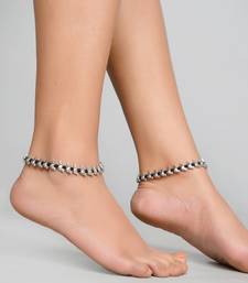 Sparrow Beaded Chain Anklet
