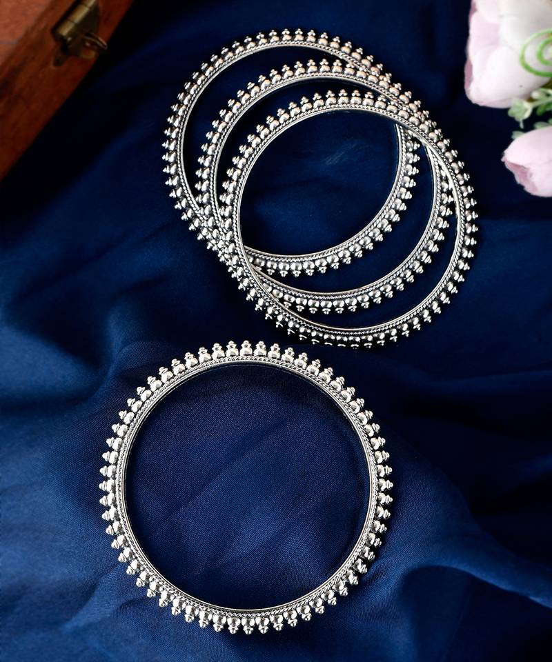 Set of 4 Silver Plated Oxidised bangles