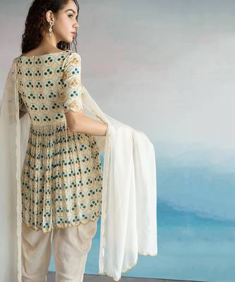 Printed 3 Petal Embroidered Yoke Peplum Kurti With Dhoti And Organza Dupatta 4